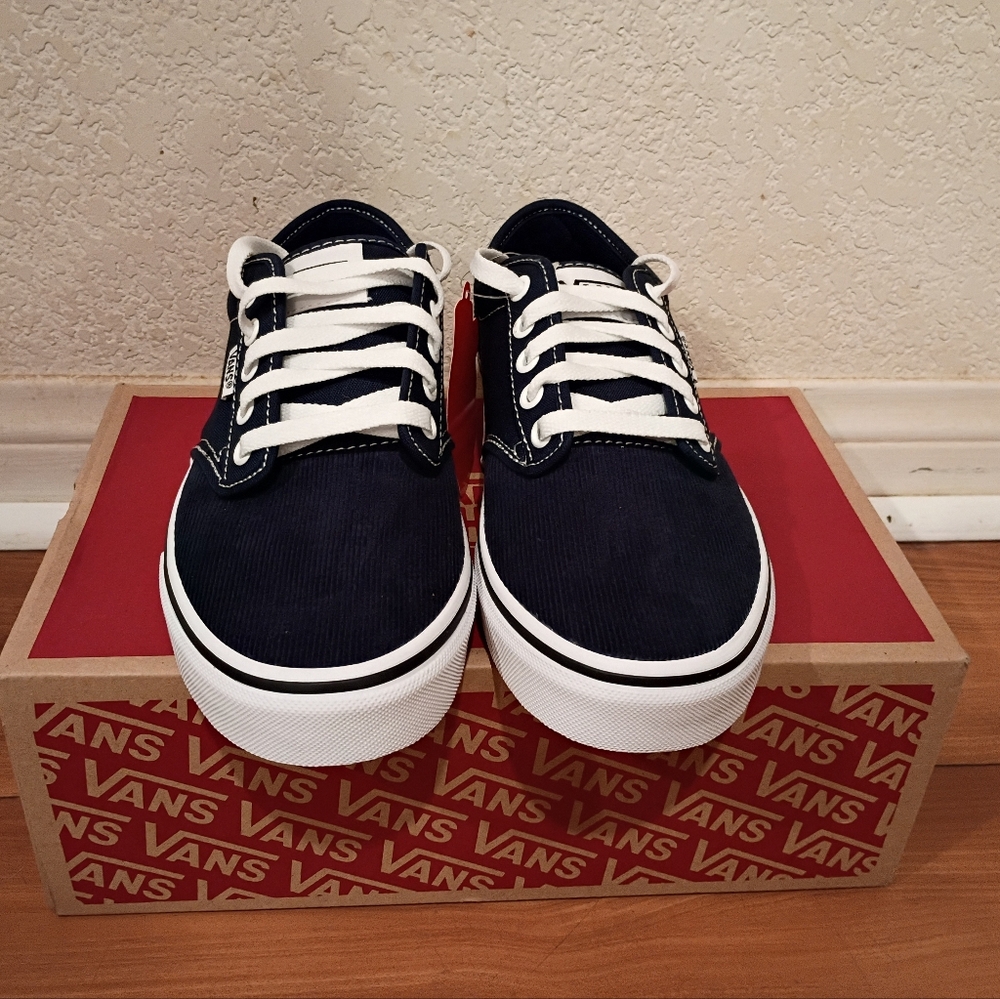 Vans - Picture 2 of 5